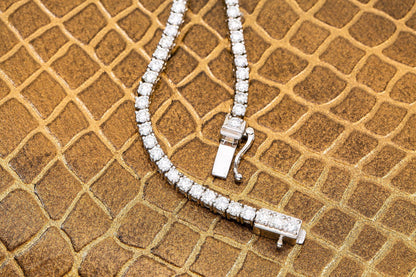 14K White Gold Men's Tennis Chain With 15 CT Diamonds shown around neck