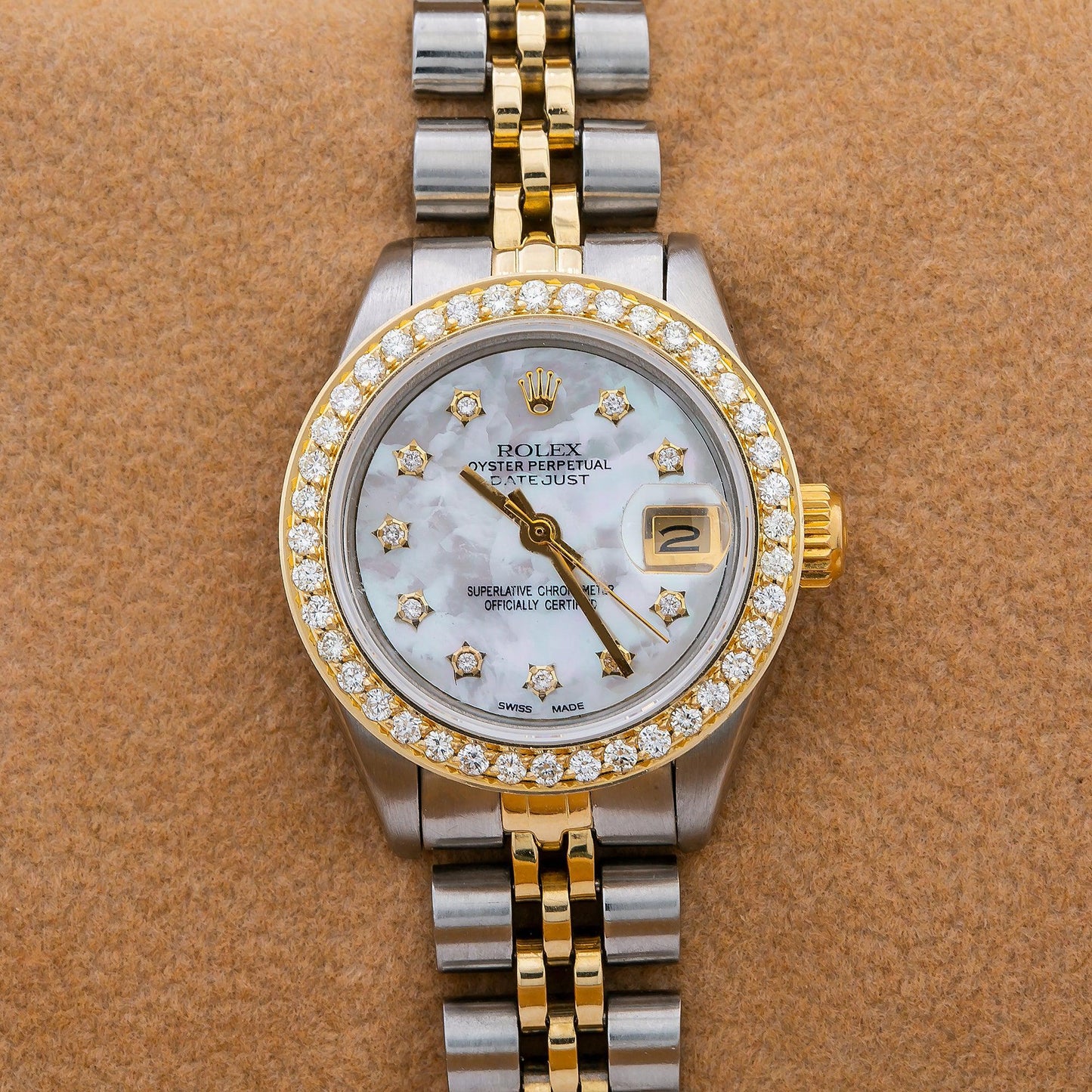 Rolex Datejust 26mm 6917 White Mother of Pearl Diamond Dial Diamond Bezel Two-Tone Yellow Gold Jubilee Bracelet – 0.90 CT