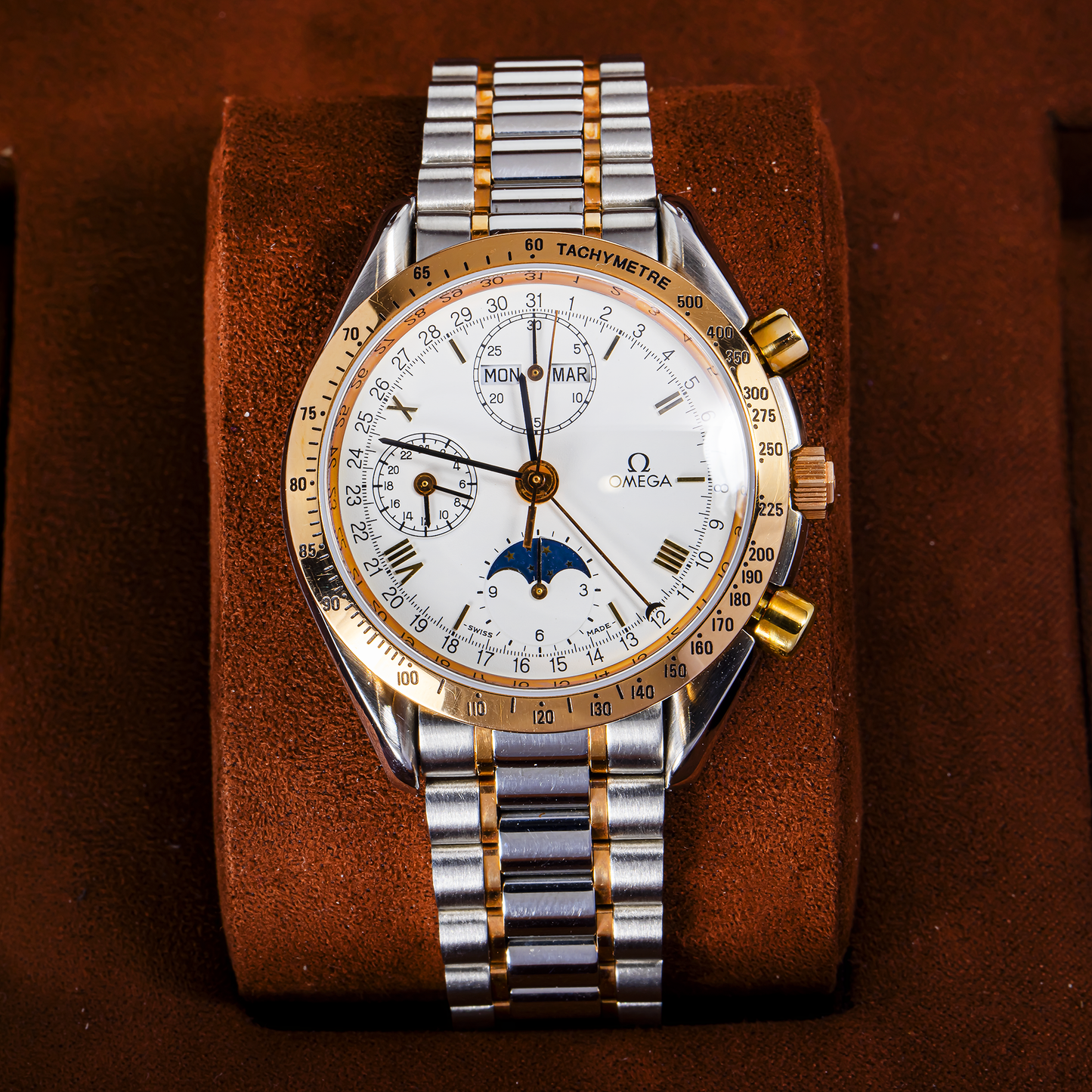 Omega Speedmaster Moonphase Triple Calendar Two-Tone White Dial – 3330.20.00