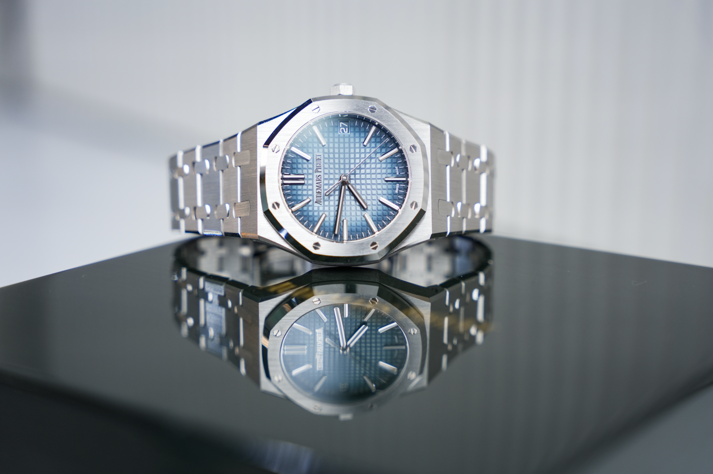 Audemars Piguet Royal Oak 41mm White Gold Smoked Blue Dial 15510BC