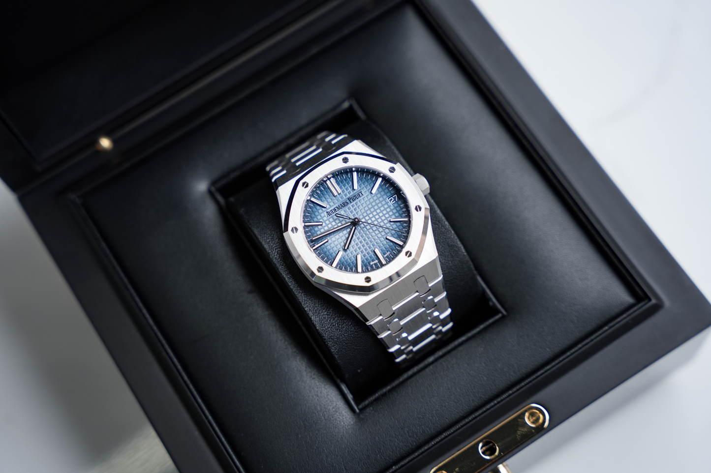 Audemars Piguet Royal Oak 41mm White Gold Smoked Blue Dial 15510BC