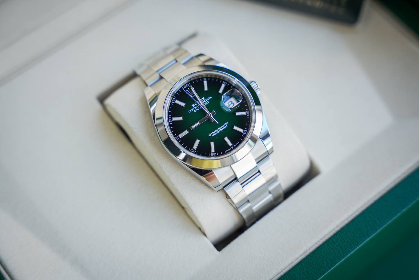 Rolex Datejust 41 126300 Oystersteel Smooth Bezel Green Ombré Dial Oyster Bracelet